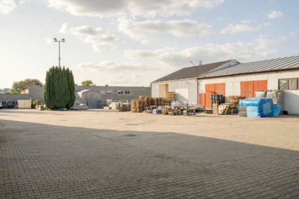 Complex of warehouse, industrial and office buildings in Lublin (Poland) for sale